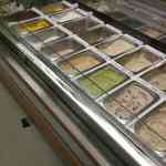 ラ・リューシェ - ラ・リューシェは毎日つくりたてのアイスクリームを売りたいというコンセプトのお店の為
      フルーツが美味しい夏季期間営業となっている事から、中々お店に足を運ぶことが出来ませんでしたが