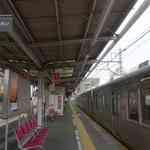 そんな珍しい光景を目にした後はホーム上を移動し