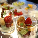 CAFE & LOUNGE OASIS - メイン写真: