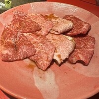 和牛とタン 焼肉 とみ 新橋本店 - 