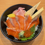 すし おおまさ - サーモン丼