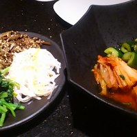 焼肉 いのうえ 吉祥寺店 - キムチ盛り合わせ