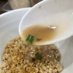 らーめん楓神 - スープを入れてよく混ぜてから