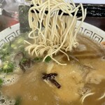 らーめん楓神 - 極細麺は小麦の味を楽しめます♪