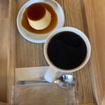 deux pins - 写真に写りたいと言うサッチンが
      指だけの出演…ホントに出たがりなんだからww