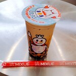 MIXUE 나가호리바시 시마노우치점 - 흑당 타피오카 밀크티 M