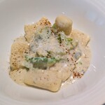Largo RISTORANTE - 自家製ニョッキ ゴルゴンゾーラ