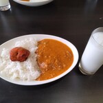 ウパハル - 料理写真:カレーライス チキンカレー・ラッシー