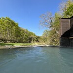 猿倉温泉 - 男湯の露天風呂