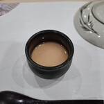 築地すしOmakase 近くの2階 - 貝の茶碗蒸し