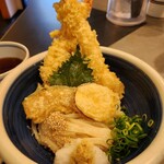 本格手打うどん おか泉 - 