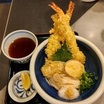 本格手打うどん おか泉 - 