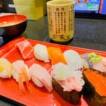 廻る富山湾 すし玉 富山掛尾本店 - 