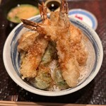 てんぷら 木坂 - 天丼(海老3本入 1,500円)
海老3尾･蓮根･芽キャベツ･玉ねぎ
ピーマン･南京･じゃが芋･穴子
