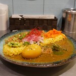 スパイシーカリーハウス 銀座半月 - 