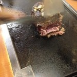 大木屋 - 切り分け中