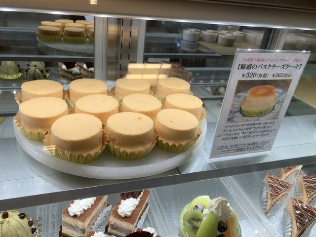 ピュイダムール - 下馬（パン）の写真