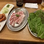 多来多来 - サムギョプサルセット