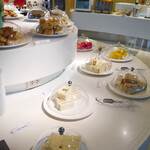 Louis' Tavern CIP Lounge - 