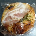 Bakery Sourire - 地中海ピザパン