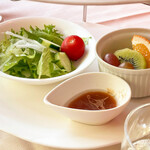 奈良ホテル - フルーツ盛り合わせ、プチサラダとドレッシング