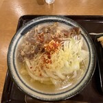手打うどん いわしや - サービスのネギ、天カスもクオリティ高い