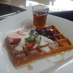 Dava  - 2011.08 誰が食べてたかも忘れましたが、ワッフル多分嫁か娘