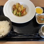 CHINESE DINING 瑞 - 魚香魷花週替わりランチ定食