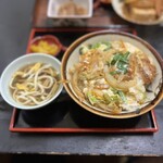 大衆食堂ミルク - カツ丼
