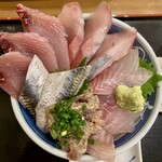 小田原魚河岸でん - 小田原地魚丼