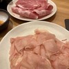 しゃぶしゃぶ但馬屋 - 最初に出される豚肉と鶏肉