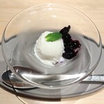 焼鳥 喜多村 - デザート　ヨーグルトジェラート✕ブルーベリー