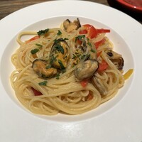 grigio la tavola - 