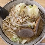 麺屋 愛0028 - 料理写真:赤味噌ラーメン900円