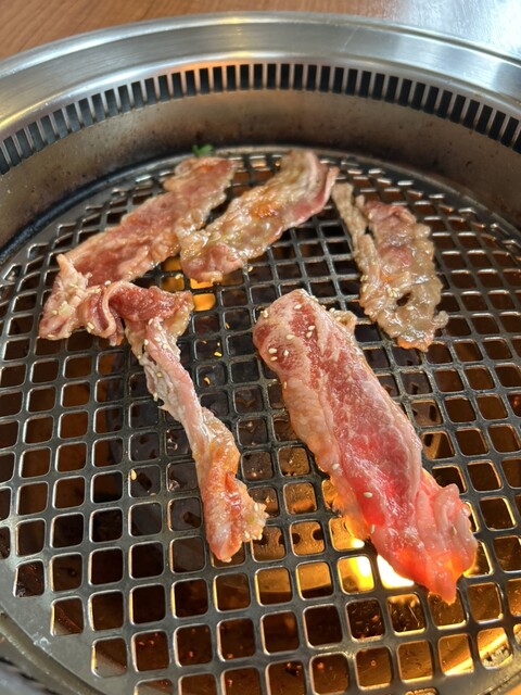 昭和ホルモン亭 山形嶋店 - 東金井（焼肉）の写真