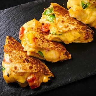 【TV取材多数の名物】日本初上陸のポケットピザパラーター