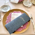 SALONE TOKYO - 中にメニューが入っています。