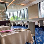 SALONE TOKYO - 店内）