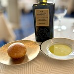 SALONE TOKYO - パン､オリーブオイル