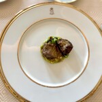 SALONE TOKYO - メイン）高原黒牛の頬肉｡ほろほろに柔らかい。