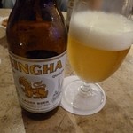 ANDAMAN LOUNGE - 2013.01 １０時過ぎでしたがＳＩＮＧＨＡビールで乾杯