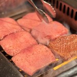 焼肉 ジャンボ - 