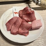 熟成和牛焼肉エイジング・ビーフ - 