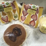 文明堂 カフェ - 持ち帰りのフルーツサンド、プリン、三笠どら焼き