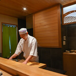 鮨 しばかつ - "廚房（つけば）"