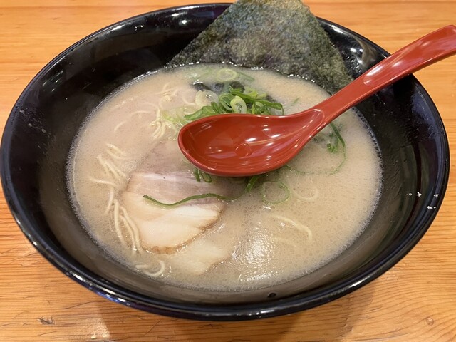 Hakata Ramen Honmaru Tei Tobishima Ten photo 2