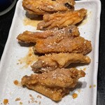 葛城 - 葛城特製やみつきダレの手羽中唐揚げ