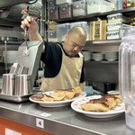 餃子の肉太郎 - 