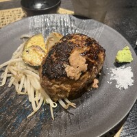鉄板焼き 太縁 - 塩と山葵で食べるこだわり調理の極 BIG ハンバーグ (240g)
