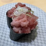 ことぶき寿司 - まぐろ中落軍艦　440円